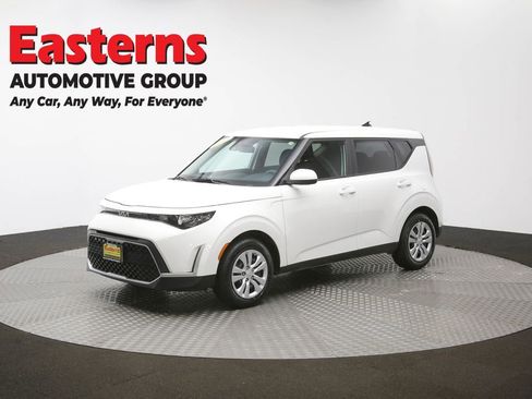 Used 2025 Kia Soul FWD image 56