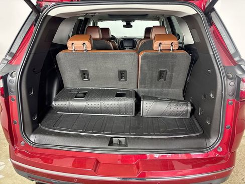 Used 2020 Chevrolet Traverse High Country w/ LPO, Floor Liner Package AWD/4WD image 27