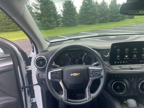 Used 2024 Chevrolet Blazer LT w/ Convenience Package AWD/4WD image 15