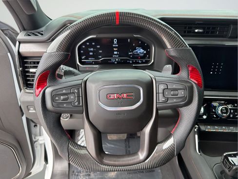 Used 2024 GMC Sierra 1500 AT4 w/ Technology Package AWD/4WD image 15