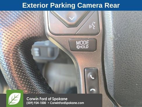 Used 2016 Toyota Tacoma TRD Sport image 9