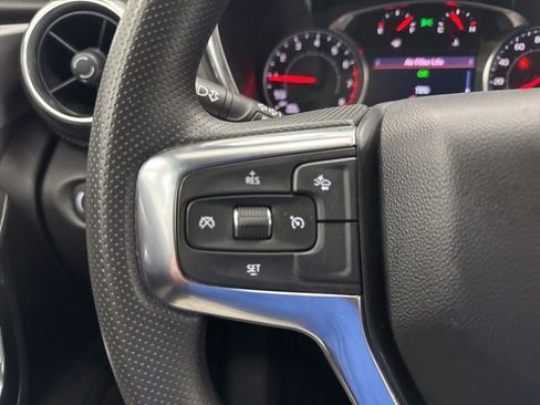 Used 2025 Chevrolet Blazer LT image 11