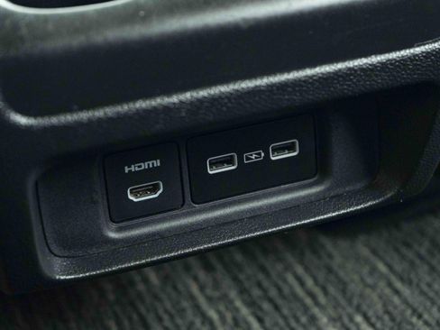 Used 2023 Honda Odyssey Touring image 43