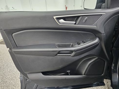 Used 2024 Ford Edge SEL w/ Convenience Package AWD/4WD image 12