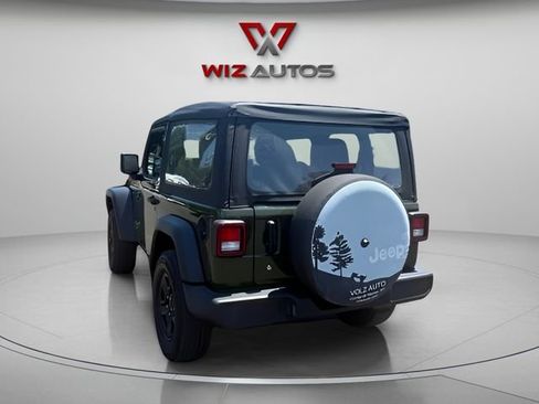 Used 2021 Jeep Wrangler Sport AWD/4WD image 3