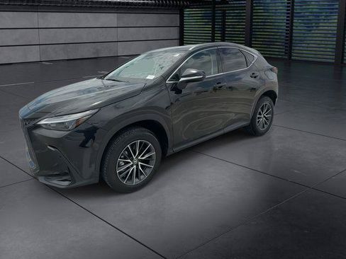 Certified 2024 Lexus NX 250 FWD w/ Cold Area Package image 4