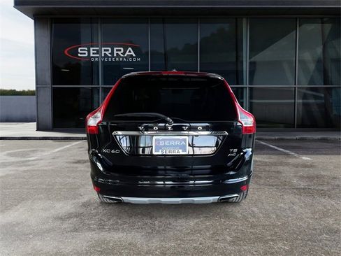 Used 2016 Volvo XC60 T5 Platinum w/ Climate Package image 3