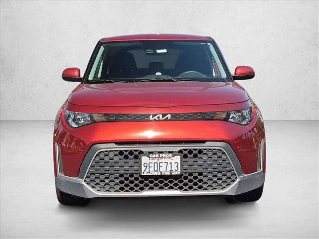 Used 2023 Kia Soul LX FWD image 2