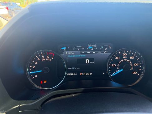 Used 2015 Ford F150 Lariat AWD/4WD image 16