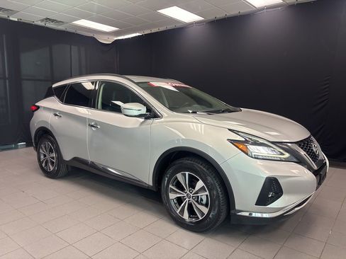 Used 2023 Nissan Murano SV image 1