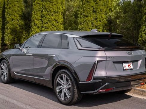 Used 2024 Cadillac Lyriq Tech RWD image 15