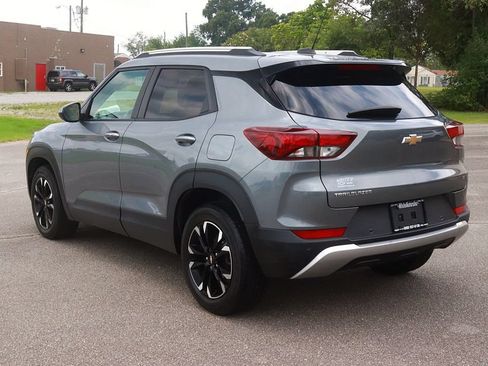 Used 2021 Chevrolet TrailBlazer LT w/ Convenience Package FWD image 5