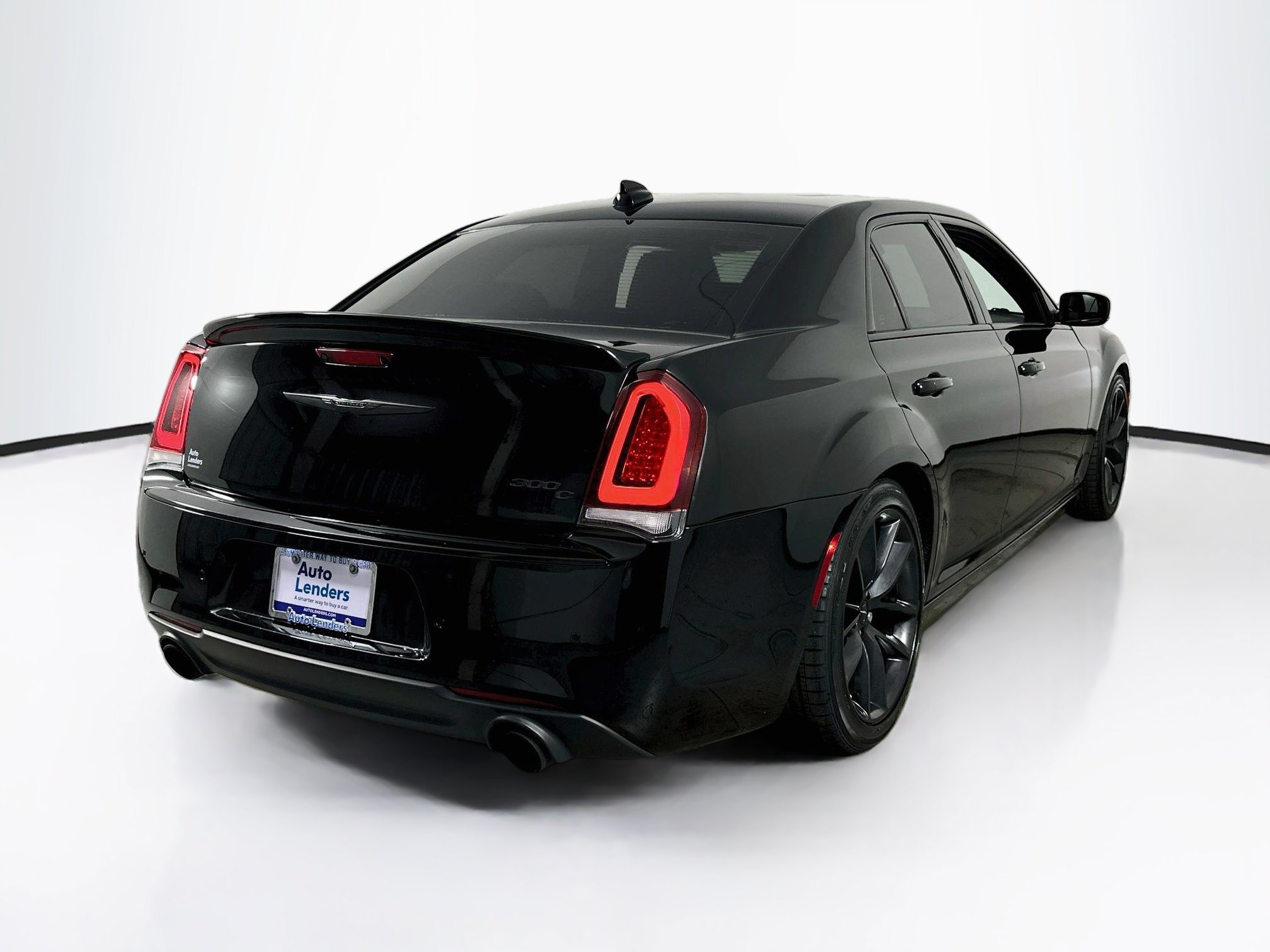 Used 2023 Chrysler 300 C RWD image 5