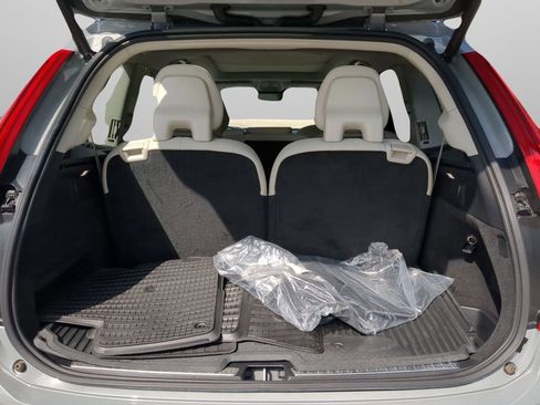 Used 2025 Volvo XC90 B5 Core w/ Protection Package image 50