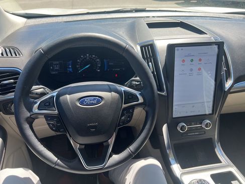 Used 2023 Ford Edge Titanium AWD/4WD image 13