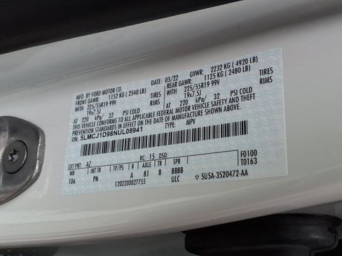 Certified 2022 Lincoln Corsair AWD w/ Premium Package image 27