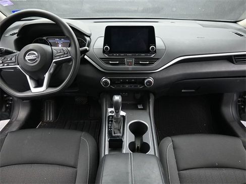 Used 2022 Nissan Altima 2.5 SV image 14