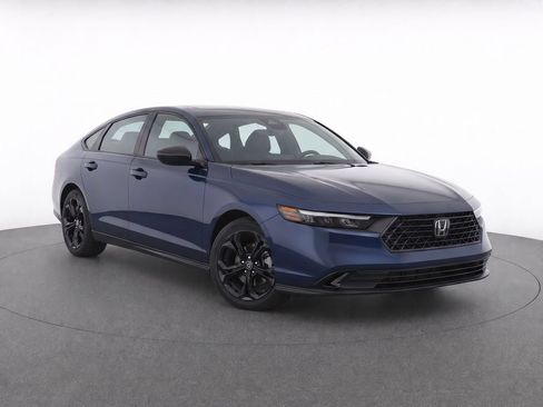 Used 2025 Honda Accord SE image 7