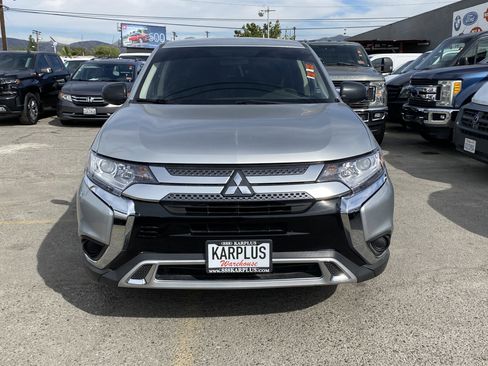 Used 2020 Mitsubishi Outlander ES image 3