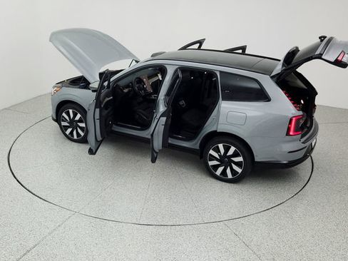 New 2025 Volvo EX90 Plus w/ Protection Package Premier image 35