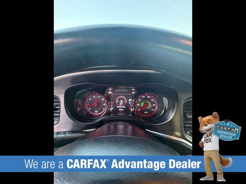 Used 2018 Dodge Charger SXT w/ Blacktop Package RWD image 18