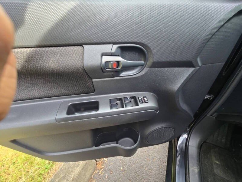 Used 2008 Scion xB FWD image 21