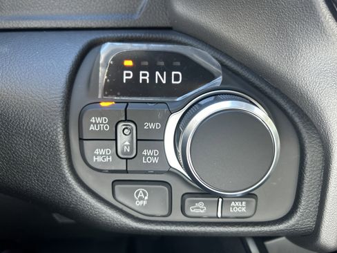 New 2026 RAM 1500 4x4 Crew Cab image 22
