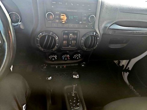 Used 2015 Jeep Wrangler Unlimited Sport w/ Quick Order Package 24S image 28