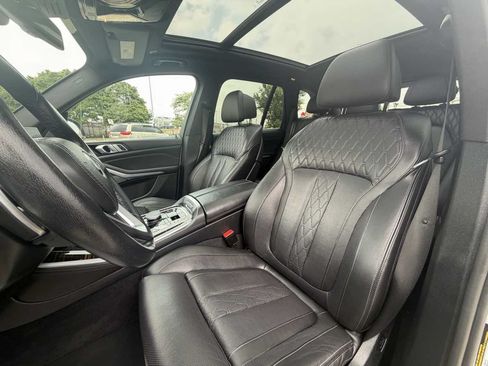 Used 2025 BMW X5 xDrive50e w/ Climate Comfort Package AWD/4WD image 13