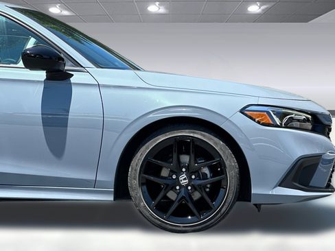 Used 2023 Honda Civic Sport image 33