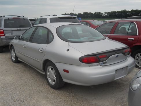 Used 1998 Ford Taurus SE FWD image 3