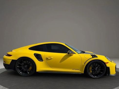 Used 2018 Porsche 911 GT2 RS image 6