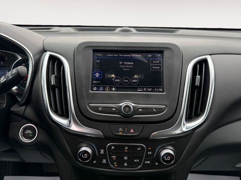 Used 2024 Chevrolet Equinox LT image 14