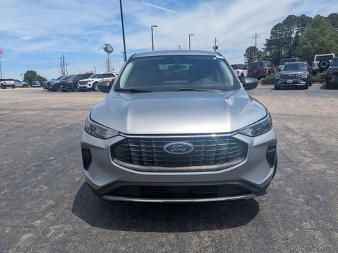 Certified 2023 Ford Escape Active w/ Tech Pack #1 FWD image 3