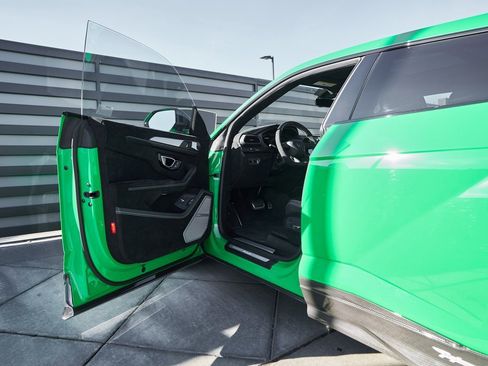 Used 2024 Lamborghini Urus Performante image 34