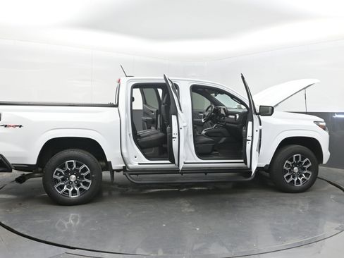 Certified 2023 Chevrolet Colorado LT w/ LT Convenience Package III image 45