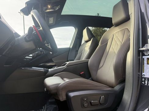 Used 2025 BMW X3 M50 w/ Premium Package image 10