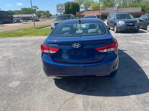 Used 2013 Hyundai Elantra GLS w/ Preferred Pkg image 7