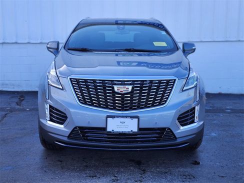 New 2026 Cadillac XT5 Luxury image 8