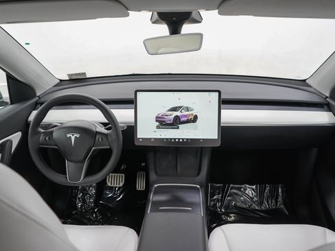 Used 2022 Tesla Model Y Performance AWD/4WD image 13