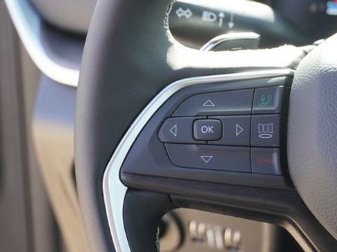 New 2026 Jeep Grand Cherokee Altitude RWD image 28