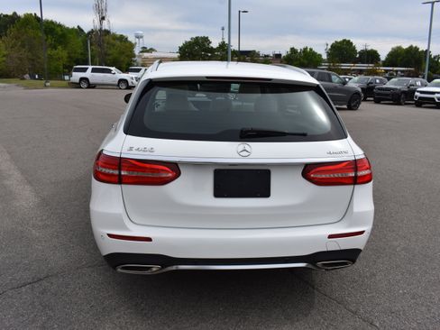 Used 2017 Mercedes-Benz E 400 4MATIC Wagon image 8
