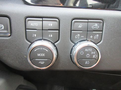 New 2026 GMC Sierra 1500 SLT w/ SLT Premium Plus Package image 19