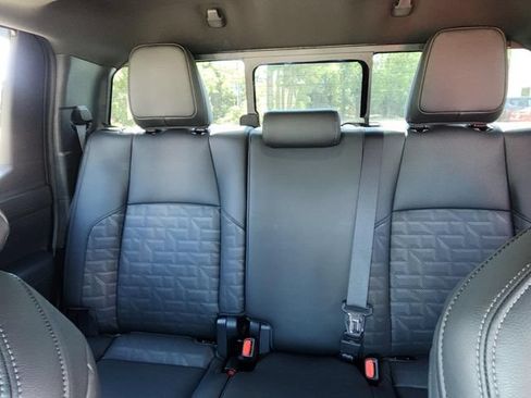 Used 2025 Toyota Tacoma TRD Off-Road w/ TRD Off Road Premium Package AWD/4WD image 10