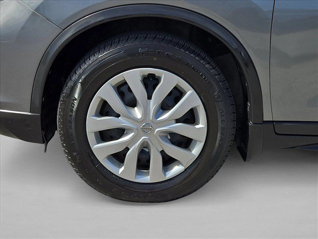 Used 2020 Nissan Rogue S FWD image 23