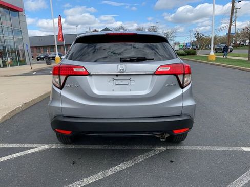 Used 2022 Honda HR-V EX-L image 4