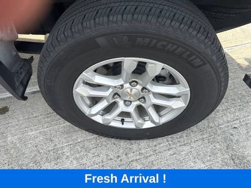 Used 2024 Chevrolet Silverado 1500 LT RWD image 19