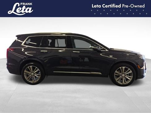 Used 2025 Cadillac XT6 Premium Luxury FWD image 7