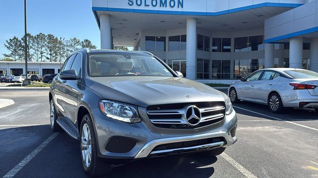 Used 2018 Mercedes-Benz GLC 300 image 1