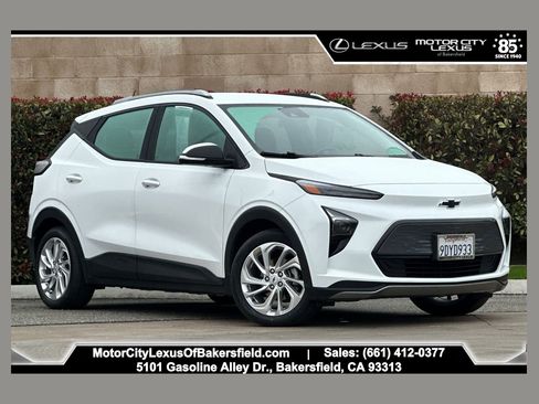 Used 2023 Chevrolet Bolt EUV LT image 1